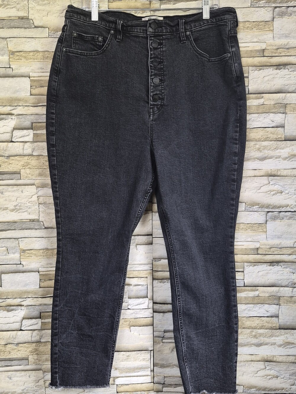 ​We The Free CRVY Jeans High Rise Plus Size 34 Black Stretch Raw Hem Streetwear